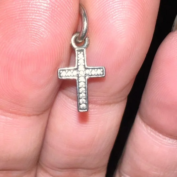 Vintage Pandora Silver Cross with Crystals - Picture 3 of 7